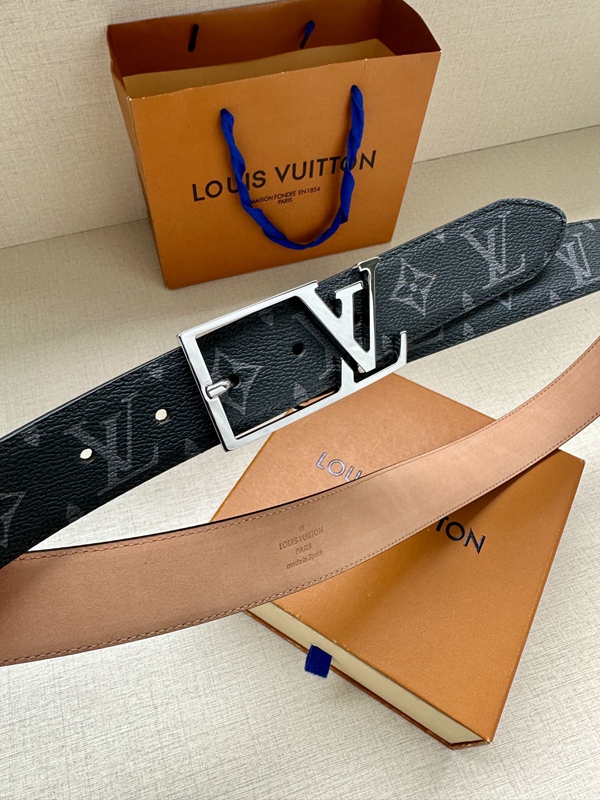 激安ルイヴィトンベルト背面デザイン